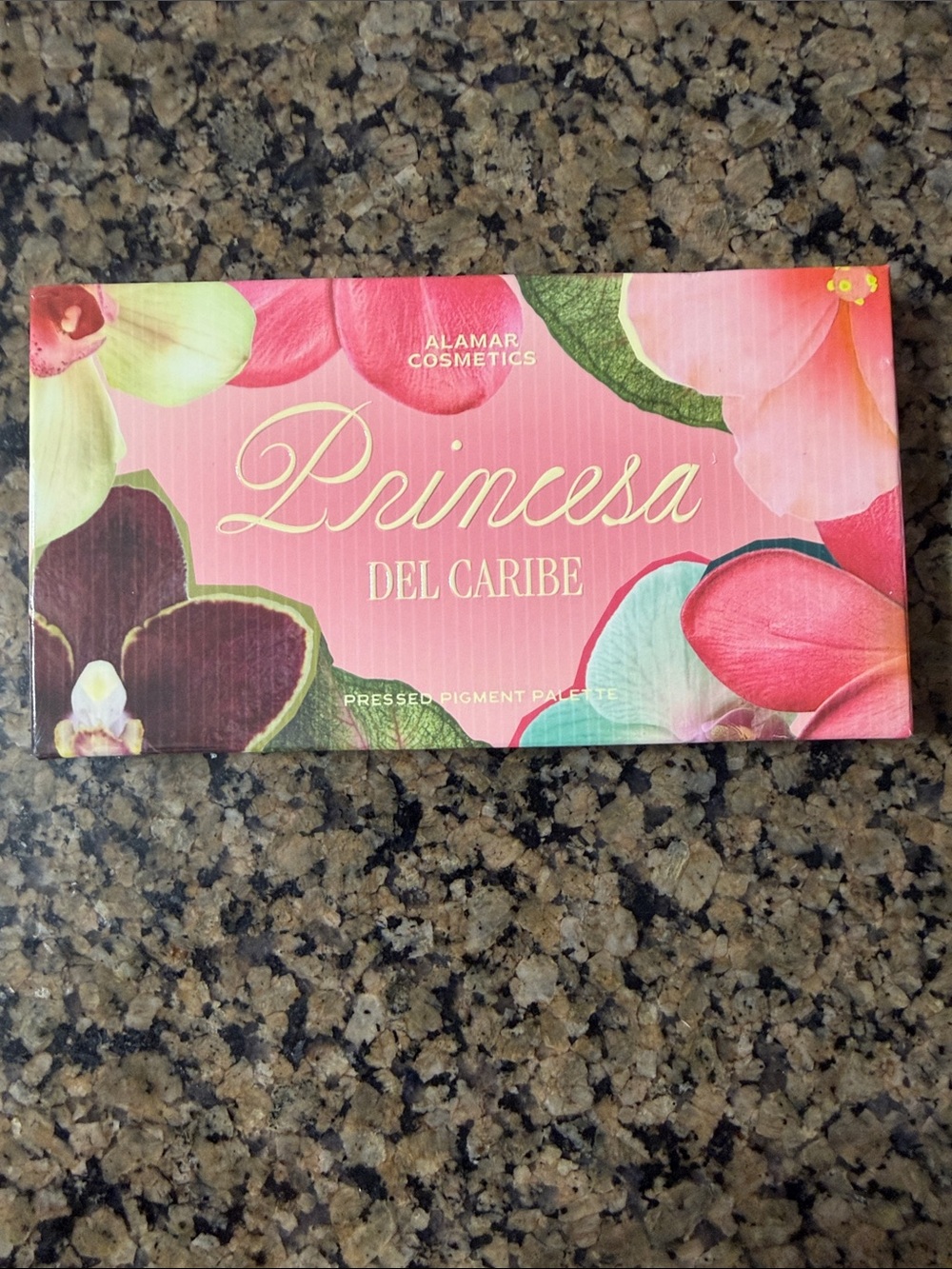 Princesa Del Caribe Eyeshadow Palette - Pink